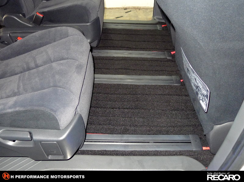 Premium Car Floor Mat Toyota Estima ACR50 Floor Mats in Stipe Black