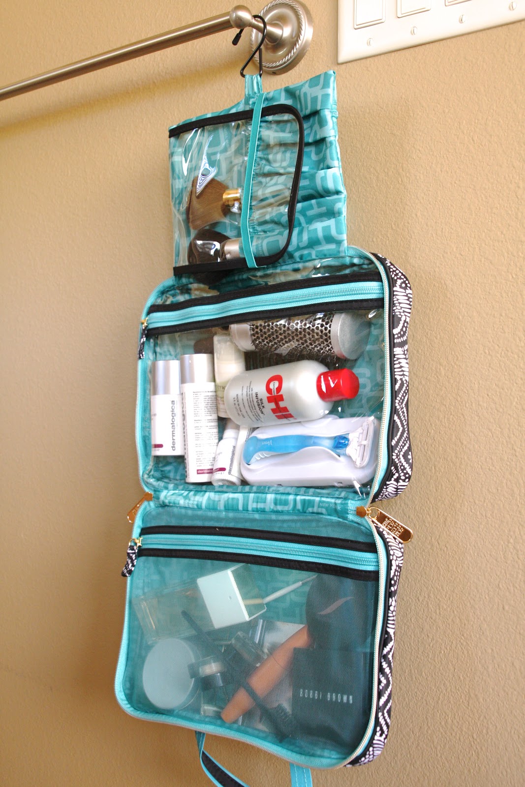 Organized Travel: Toiletry Bags - Simply Organized
