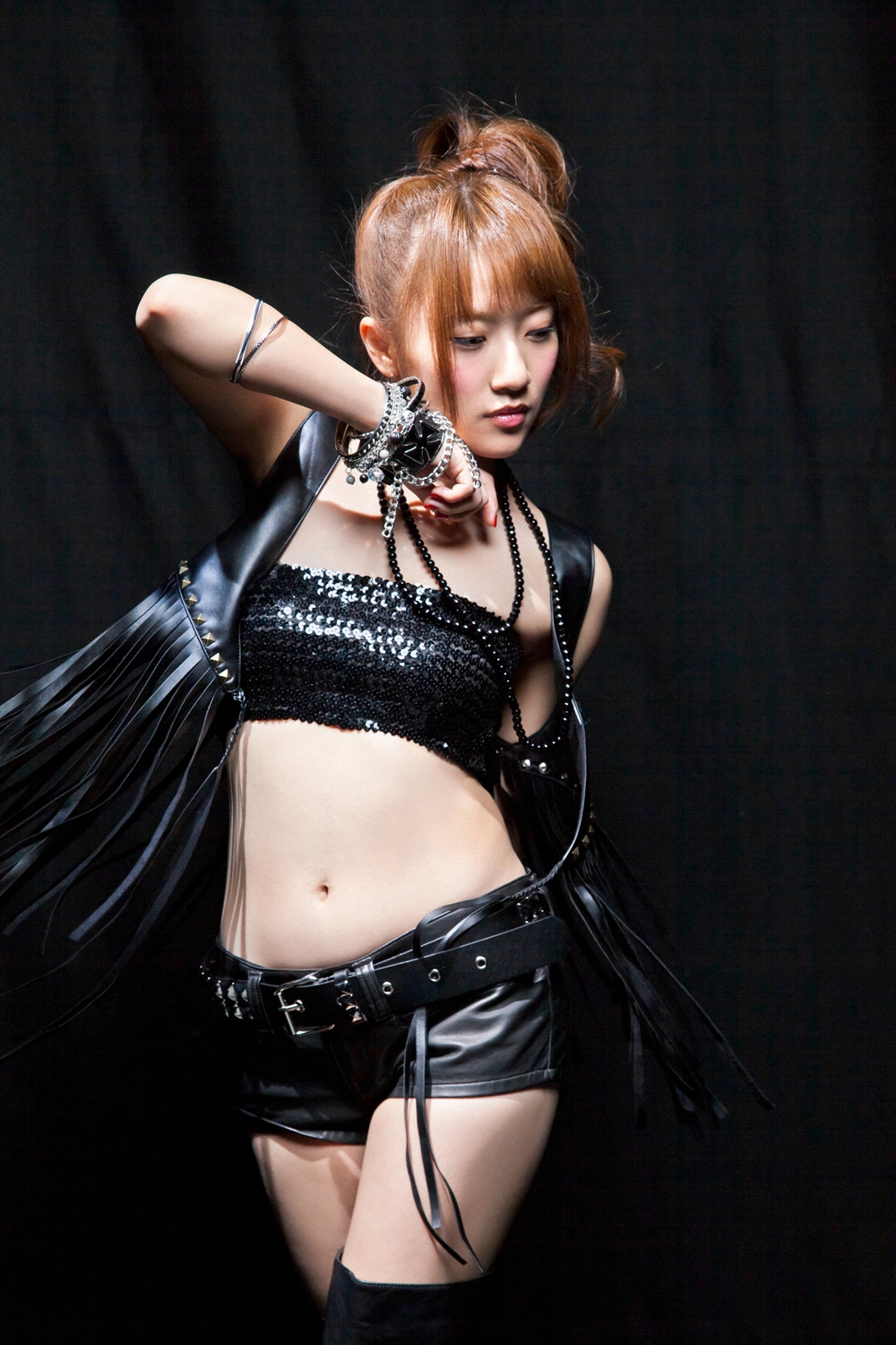 Minami Takahashi Japanese Sexy Idol Sexy Black Leather Dress Fashion