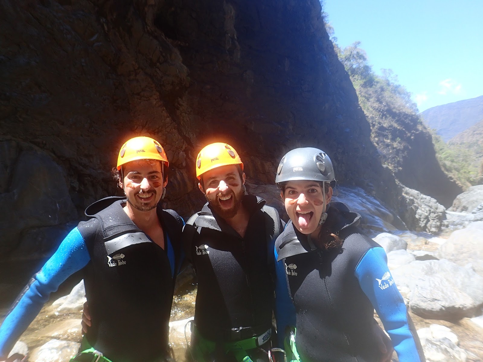 Les Aventures de PO & NO Objectif Tour du Monde Le tour du Piton des