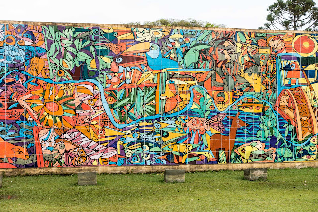 “Rio Iguaçu” - um mural de Rogério Dias