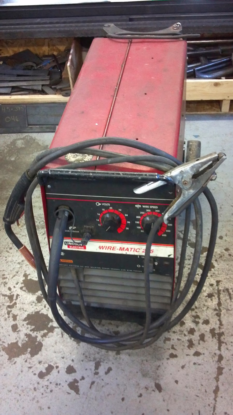 Brucker Brothers For Sale Used Lincoln Electric 255 mig welder 850.