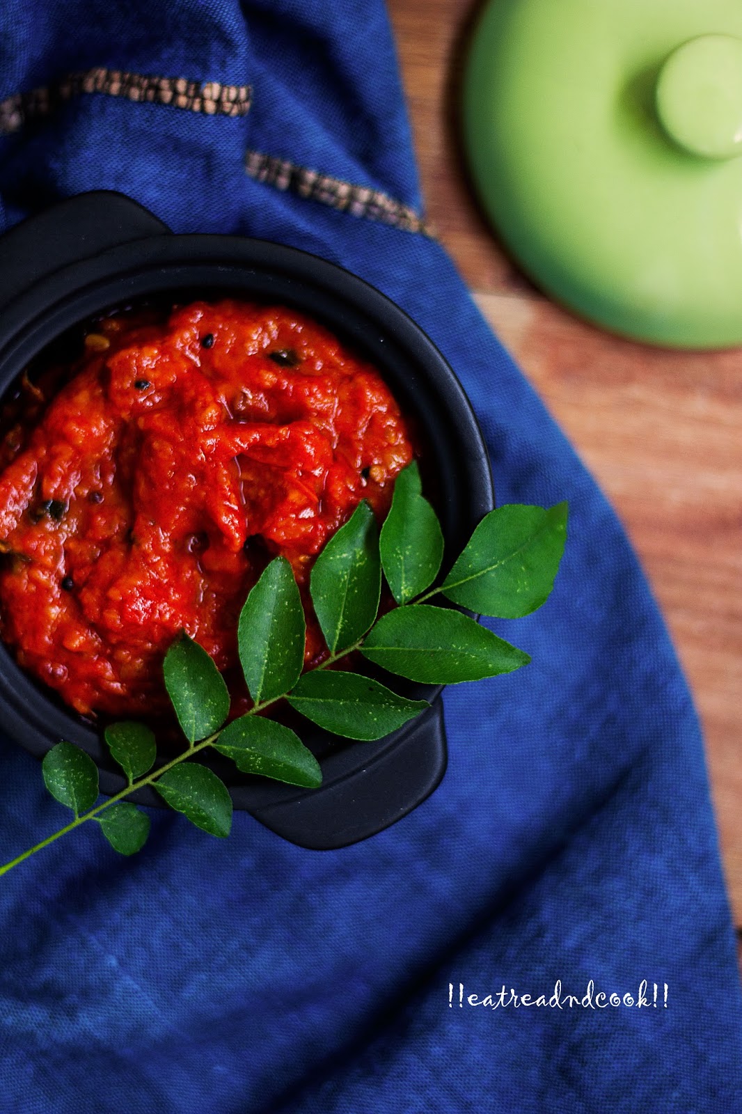 Tomato Chutney with Curry Leaves
