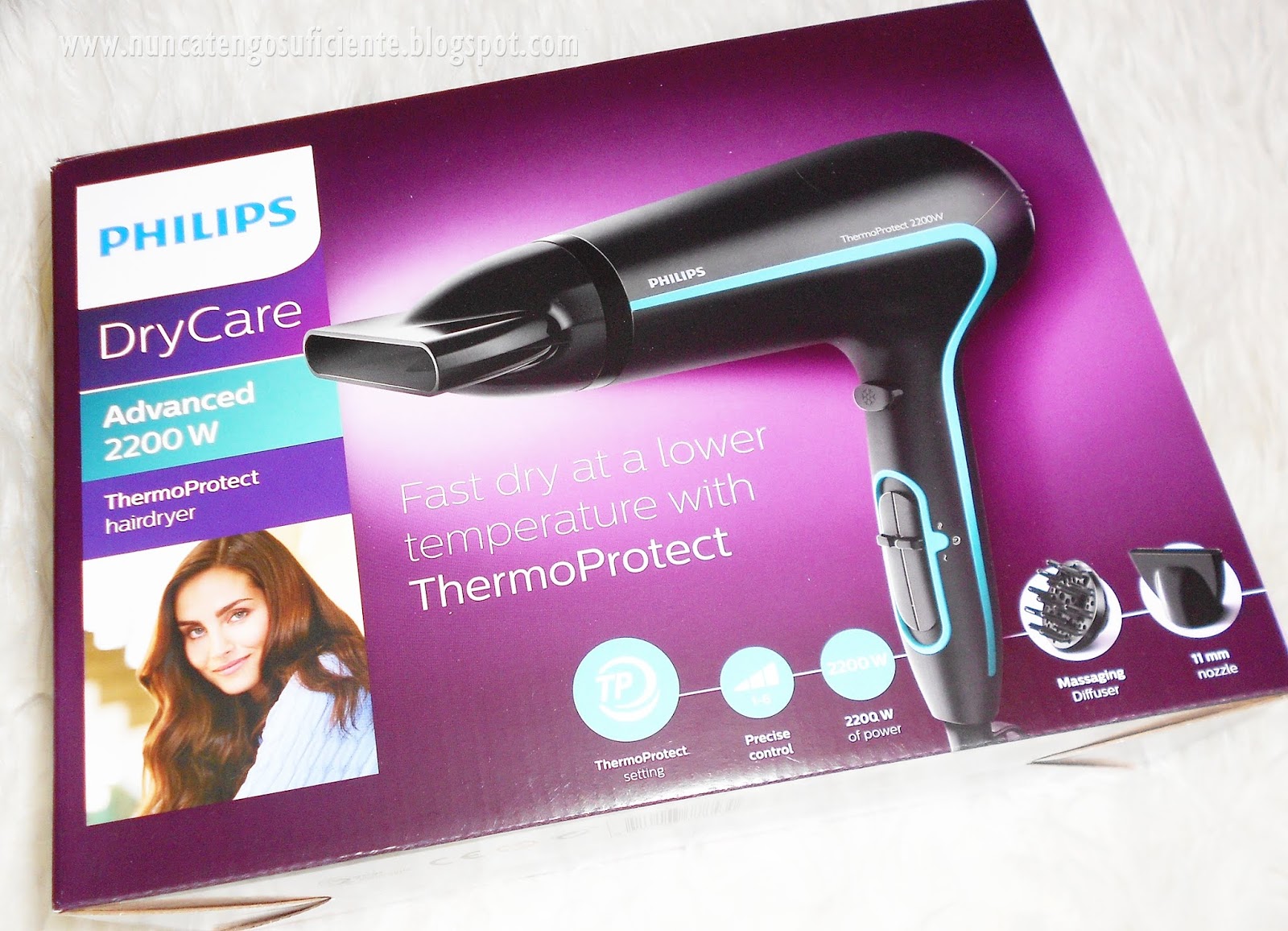 Nunca Tengo Suficiente: Elegida Como Tester del Secador Thermo Protect-  HP8217/00 de Philips