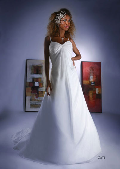 robes de mariage,robes de soir?�e et d?�coration: Robe de mari?�e Priam