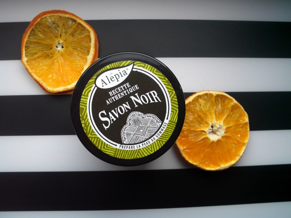 ALEPIA Savon Noir Supreme czarne mydło peelingujące
