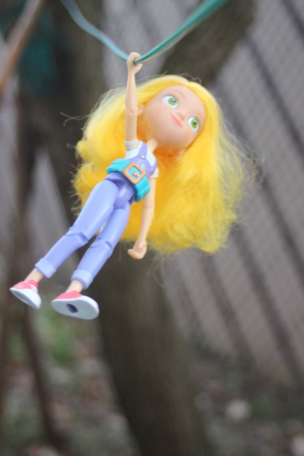 goldieblox doll