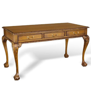 CHIPPENDALE WRITING DESK (TB-15)