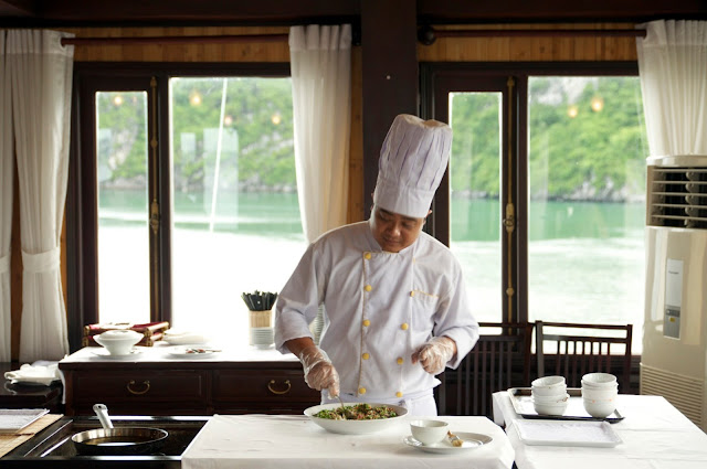 wisata, Ha Long Bay, Hanoi,Vietnam,cooking class