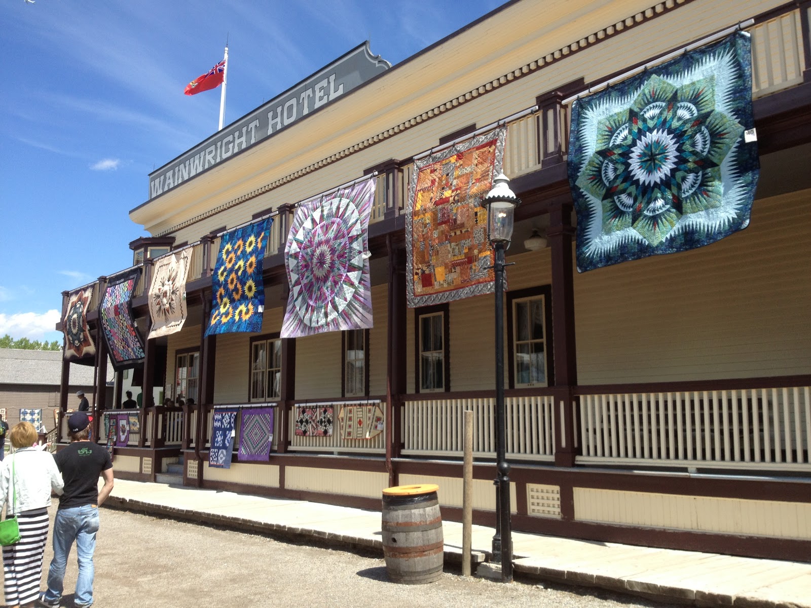 QUILTERS...ENJOY COLOUR! Heritage Park Festival of Quilts Calgary