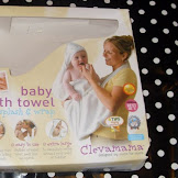 Clevamama Splash And Wrap Baby Bath Towel White - Mama Knows Best Clevamama Soft Cotton Apron Baby Bath Towel / Innovation and design — bath towel winner of the mother & baby gold award.