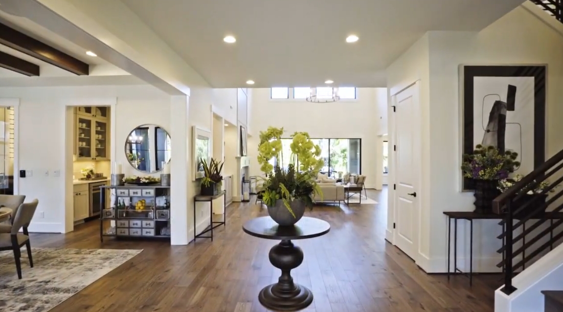 47 Interior Design Photos vs. 9988 NE 26th St, Bellevue, WA Luxury Home Tour