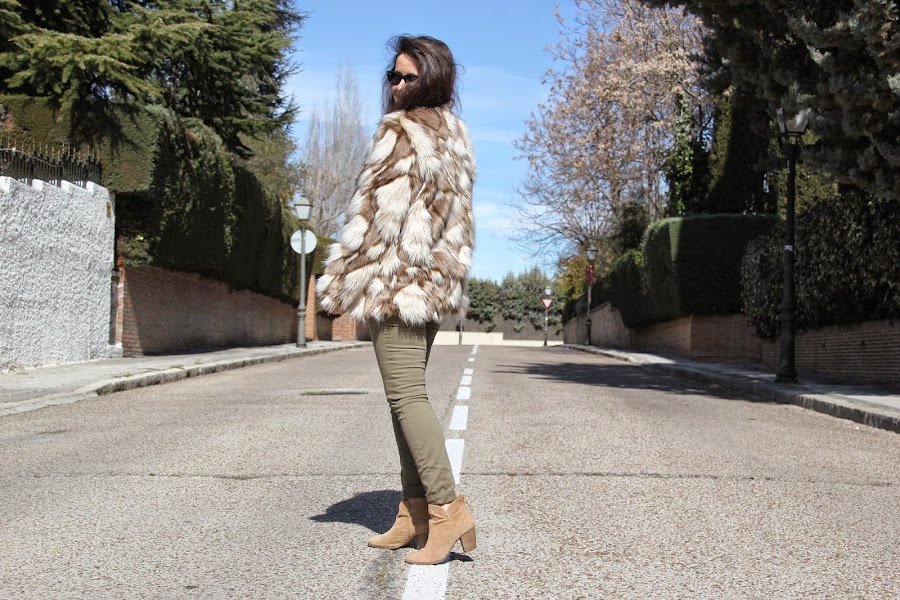 DIY Costura: Tutorial y patrones gratis Abrigo de Pelo para mujer