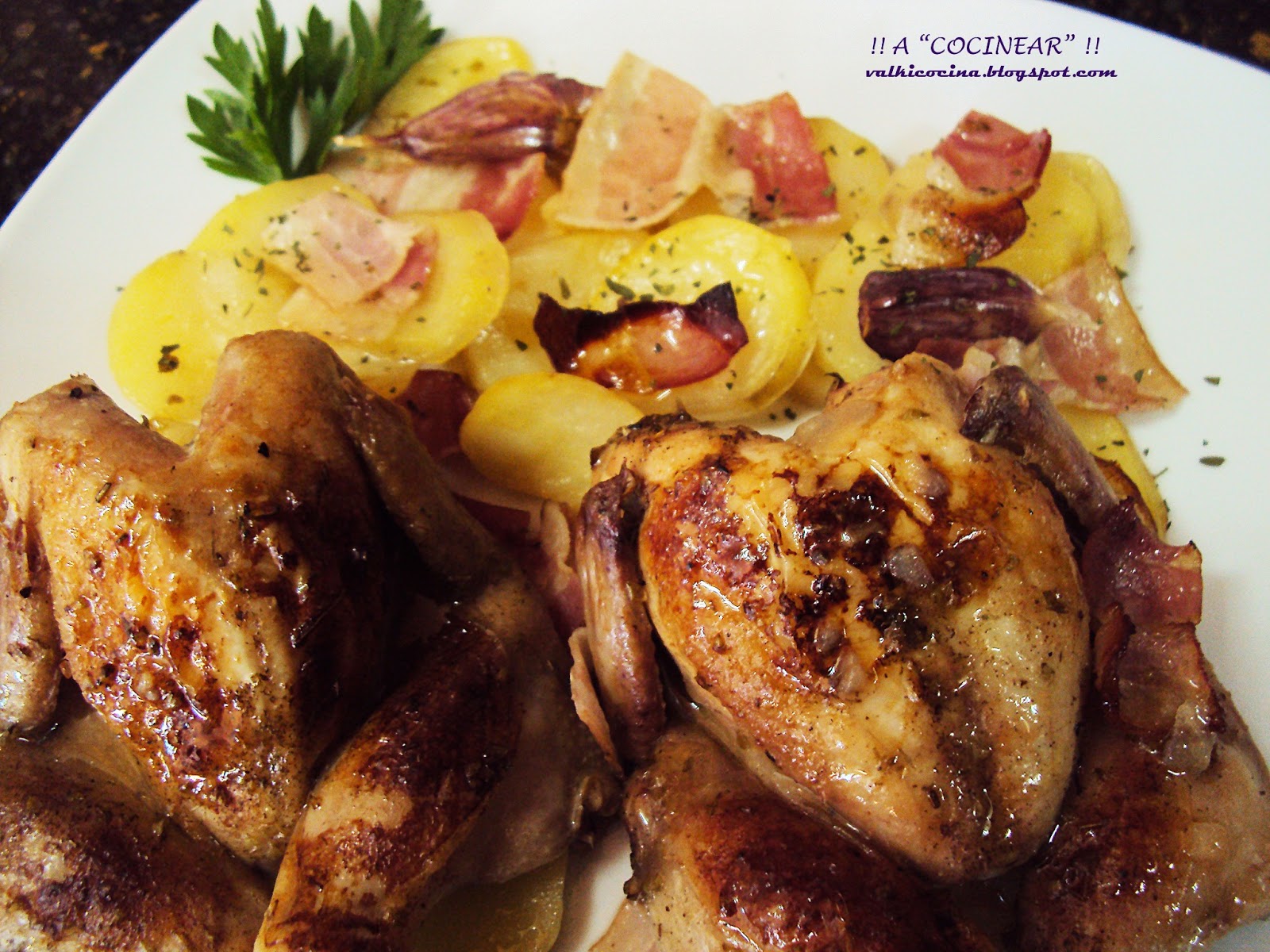 Перепелки запеченные в духовке. Филе перепелки в духовке. Запекание перепелов в духовке. Жареные перепелки в духовке з