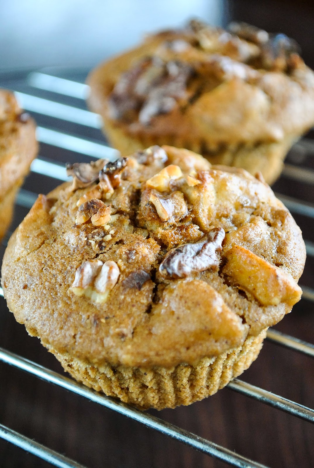 Apple and walnut muffins VeganSandra