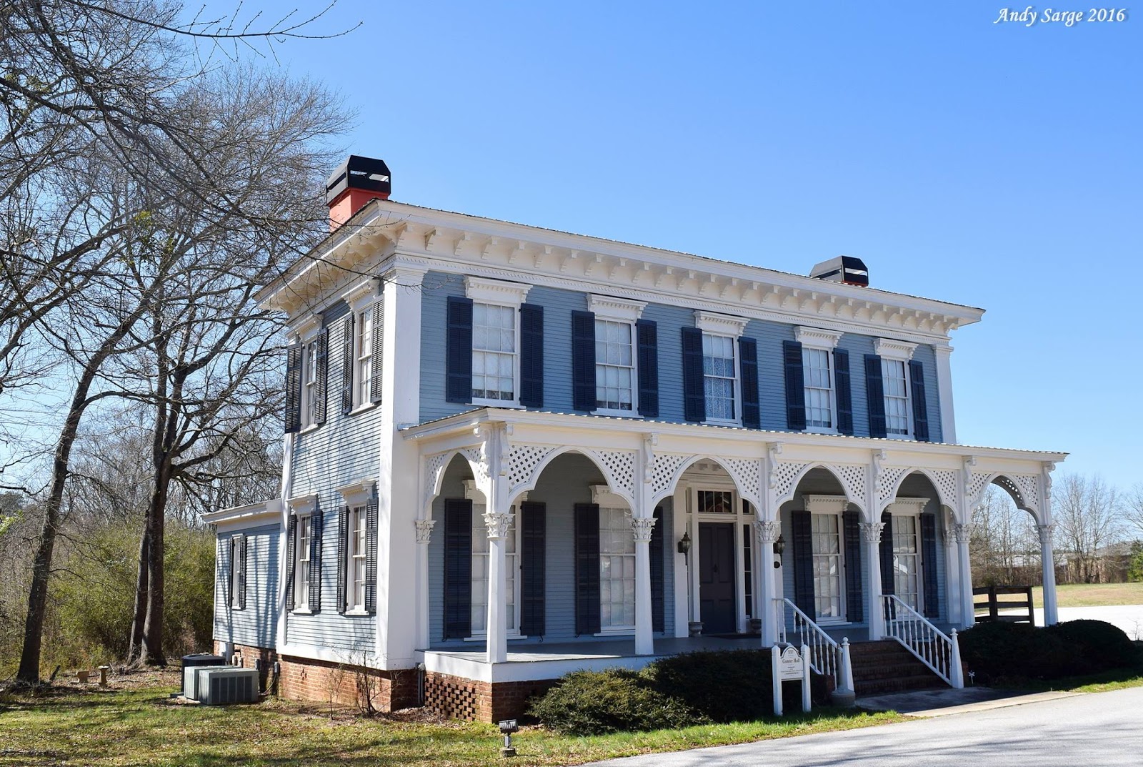 Gunter Hall in Social Circle