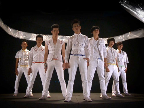 Blog Pribadi Friska Lirik Lagu Senyum Semangat Smash