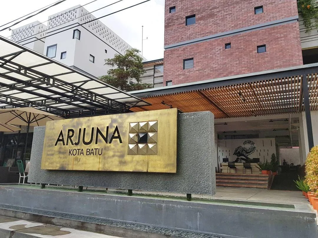 Turis Kece: Hotel Arjuna Kota Batu : Economic Stay with High-Quality Room