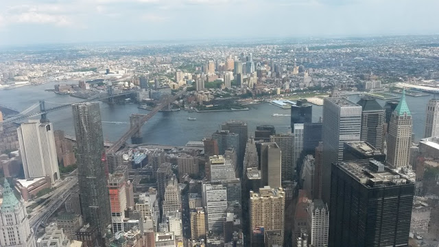 Hermosa Vista de New York desde el Observatory One World Trade Center