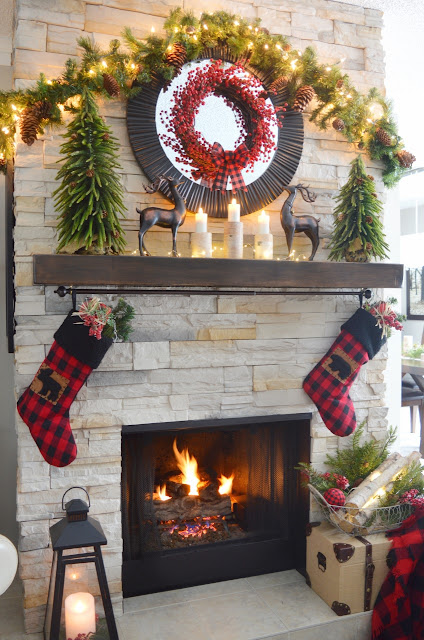 Dining Delight: Christmas Fireplace