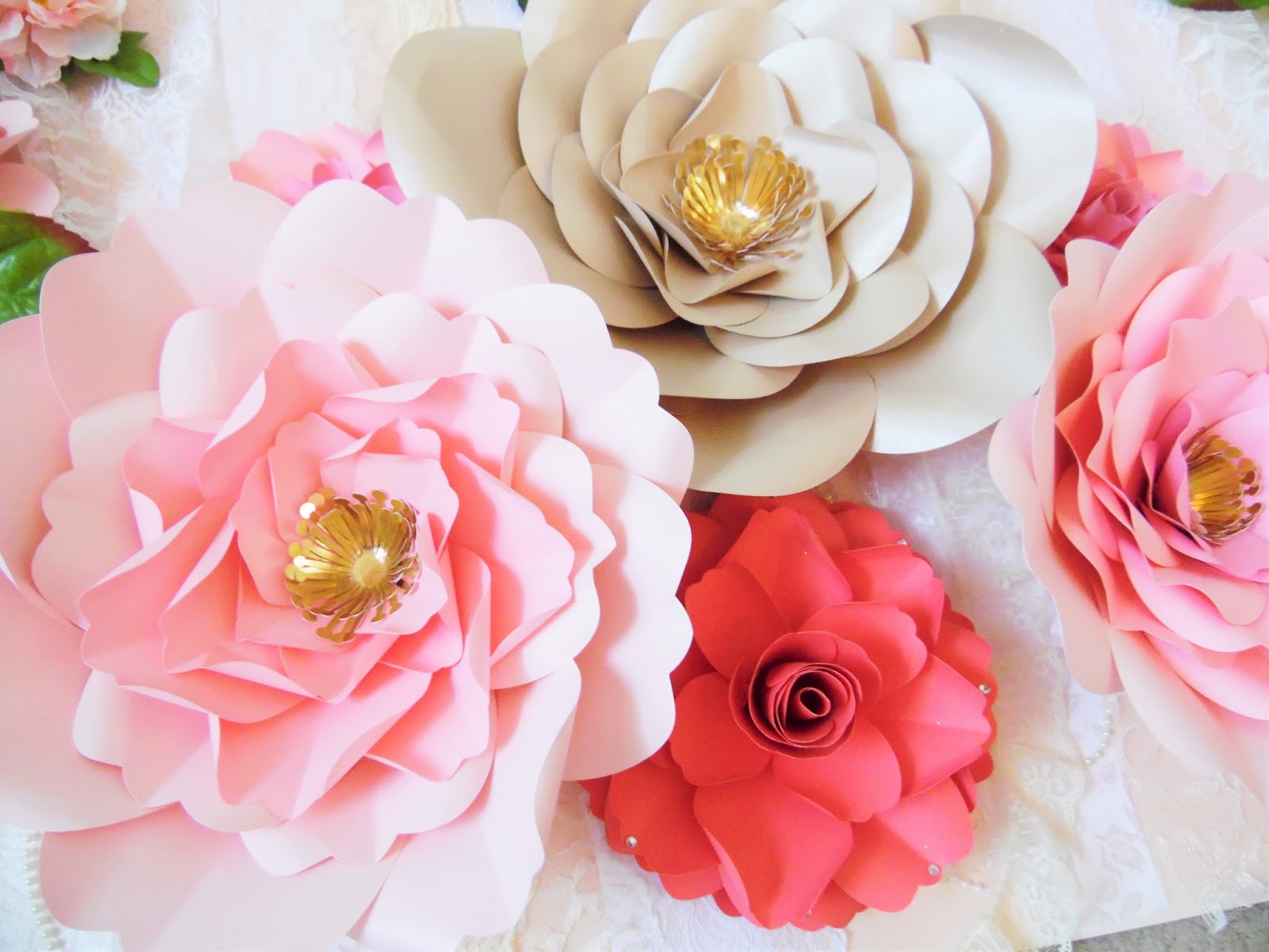 Mama's Gone Crafty Easy Paper Flower Backdrop Assembly