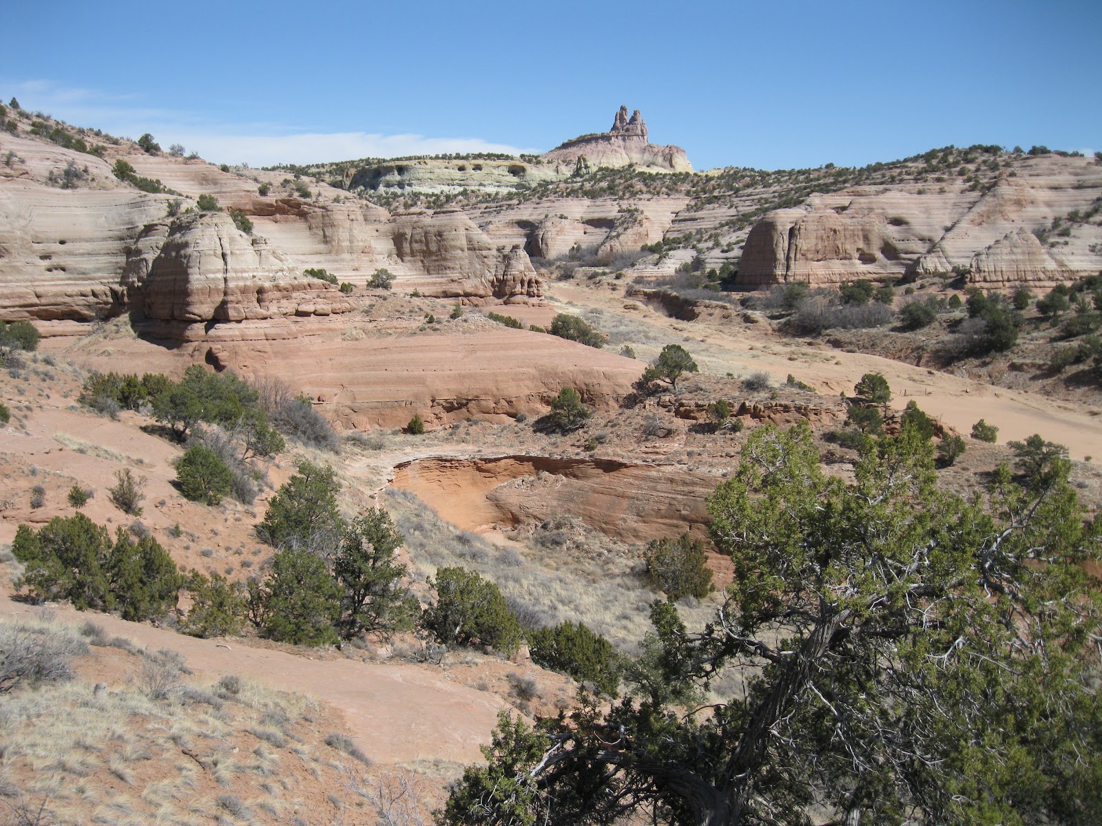 Four Corners Hikes-Navajo Nation: Pyramid Trail-Red Rock Park