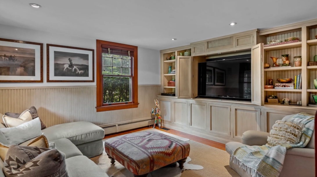 29 Interior Design Photos vs. 192 West Ln, Ridgefield, CT Luxury Home Tour