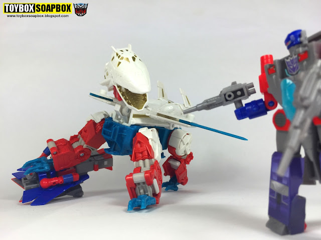 transformers voyager class sky lynx