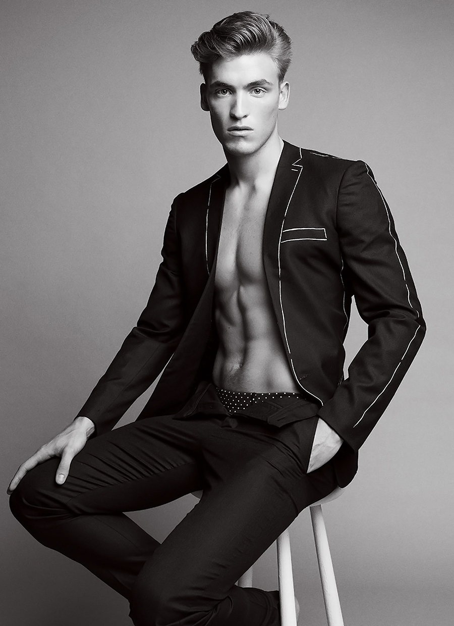 вакансия модель мужчина. джон кортахарена модель. вакансия модель мужчина. симон нессман. шон о прай в пижаме.