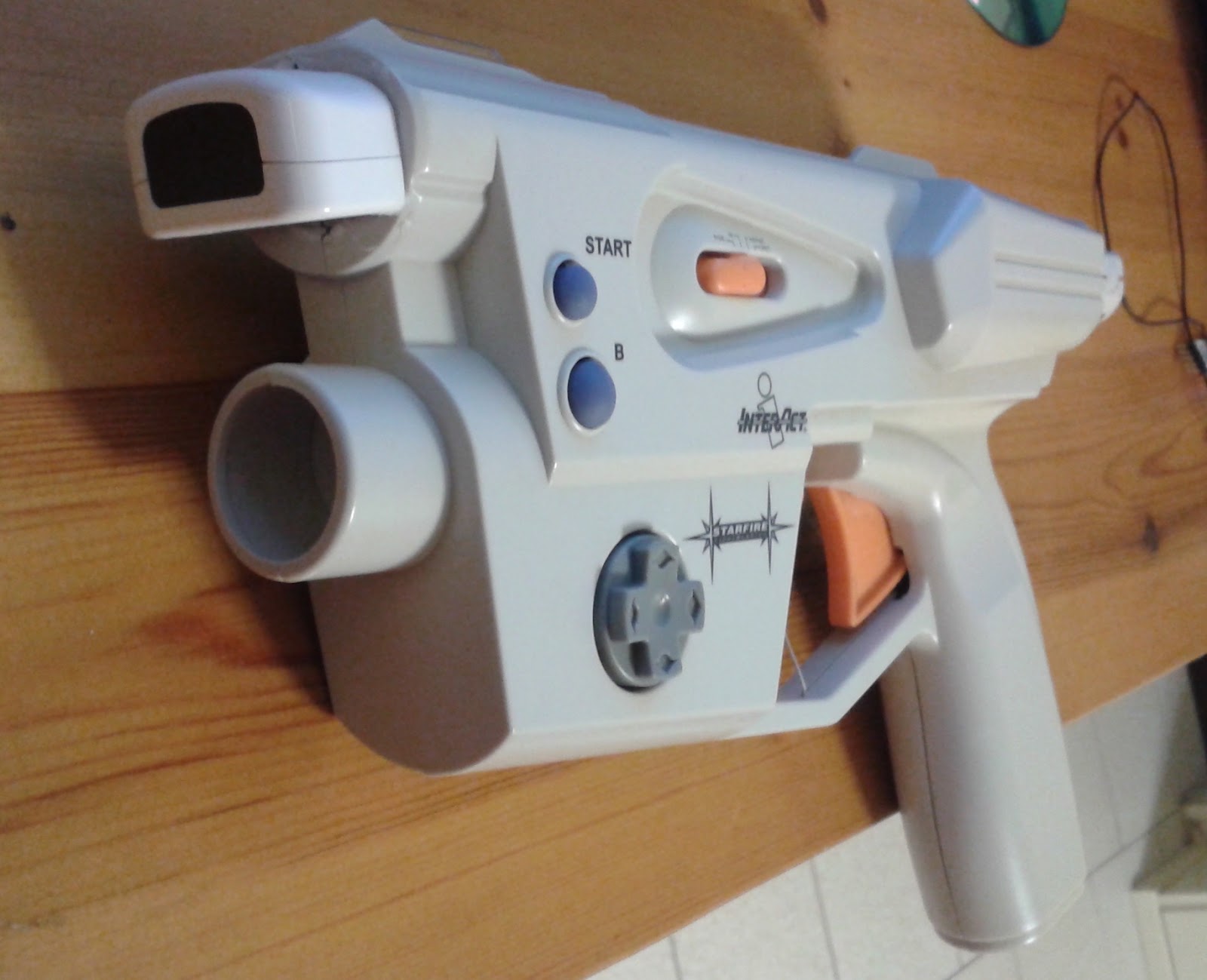 The Dreamcast Junkyard LightConn A Wireless Dreamcast Gun That Works