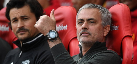 Jose Mourinho tạo ra đến 8 sự thay đổi so với trận gặp Anderlecht.