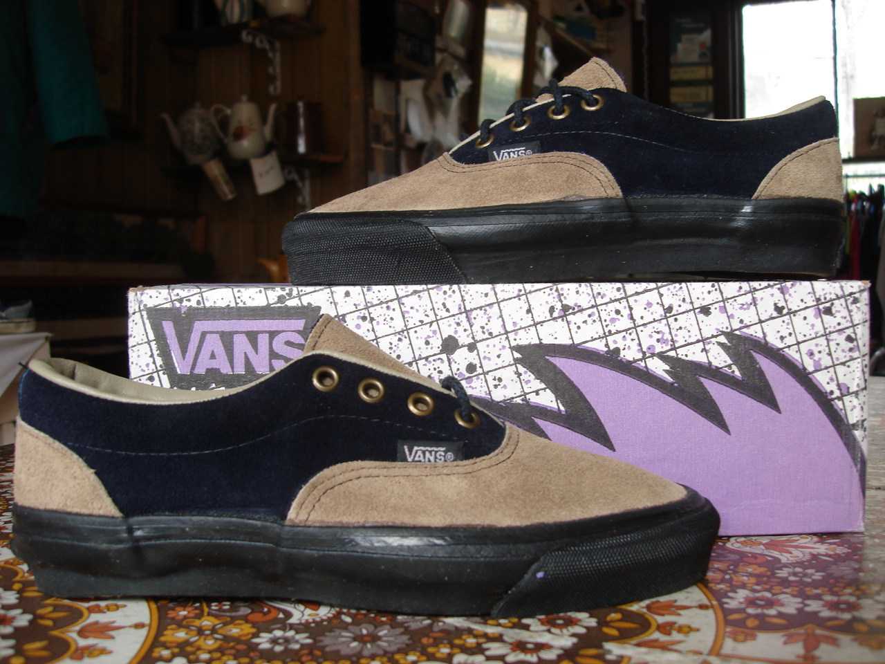 theothersideofthepillow: vintage VANS 2-tone suede ERA style #95 MADE ...
