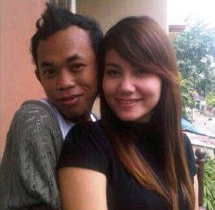 7 Foto Cewek Cantik Berpasangan Dengan Pria Jelek - Info Terkini