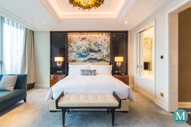 Deluxe Room at Waldorf Astoria Chengdu