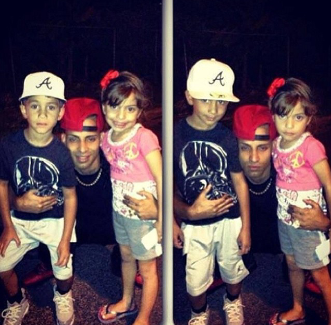Arcangel: Arcangel y sus hijos Austin Alejandro Santos y Angelica