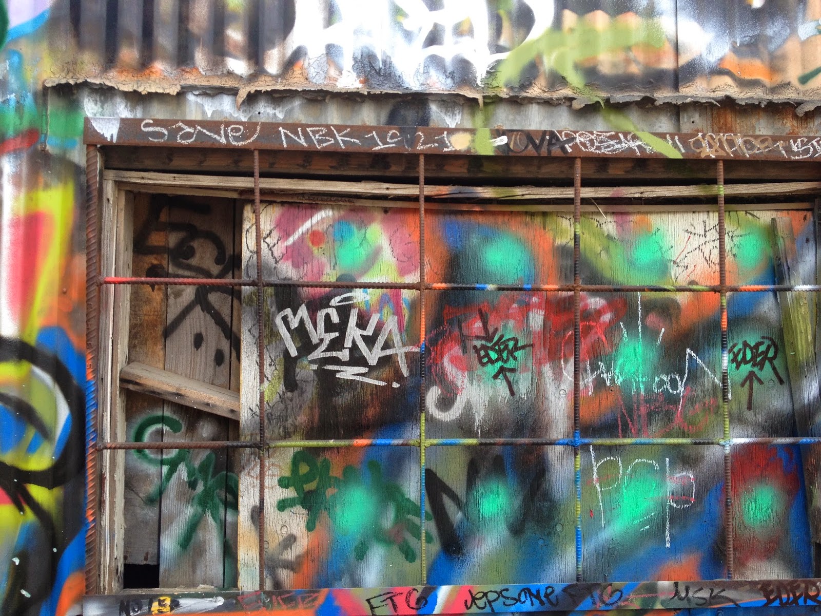 Dallas Graffiti Dallas’ first ‘free wall,’ in West Dallas, gives