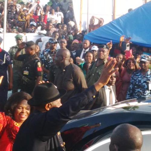 Huge crowd receive Goodluck Jonathan in his Hometown Otuoke 7