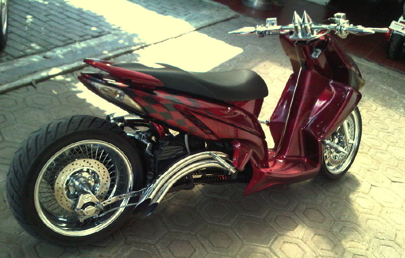 Foto Modifikasi Vario Low Rider Terbaru Keren