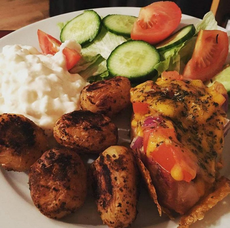 Slimming World Pizza Chicken Recipe... Food and Other Loves