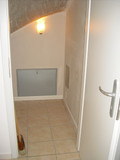 inside 9 B: August 2011