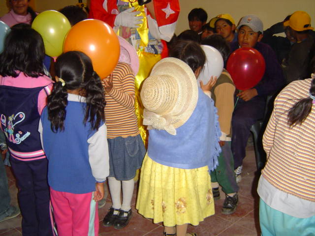 En El Alto, 258.144 niños están en riesgo de abandono