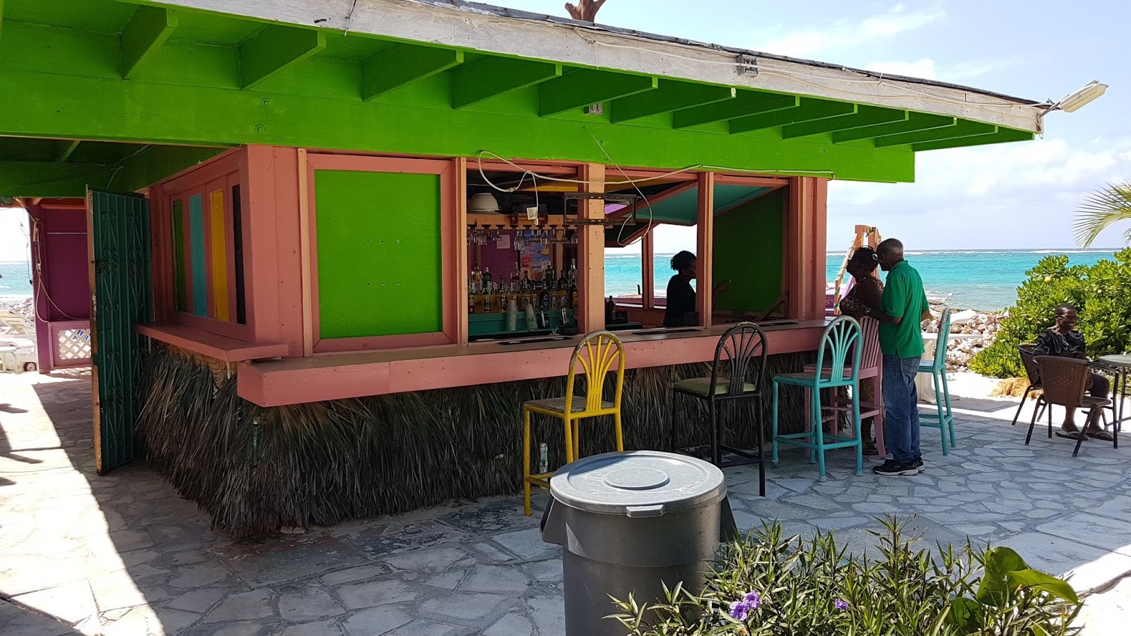 Jeeps Pubs Taverns and Bars Nirvana Bar (Nassau, Bahamas)