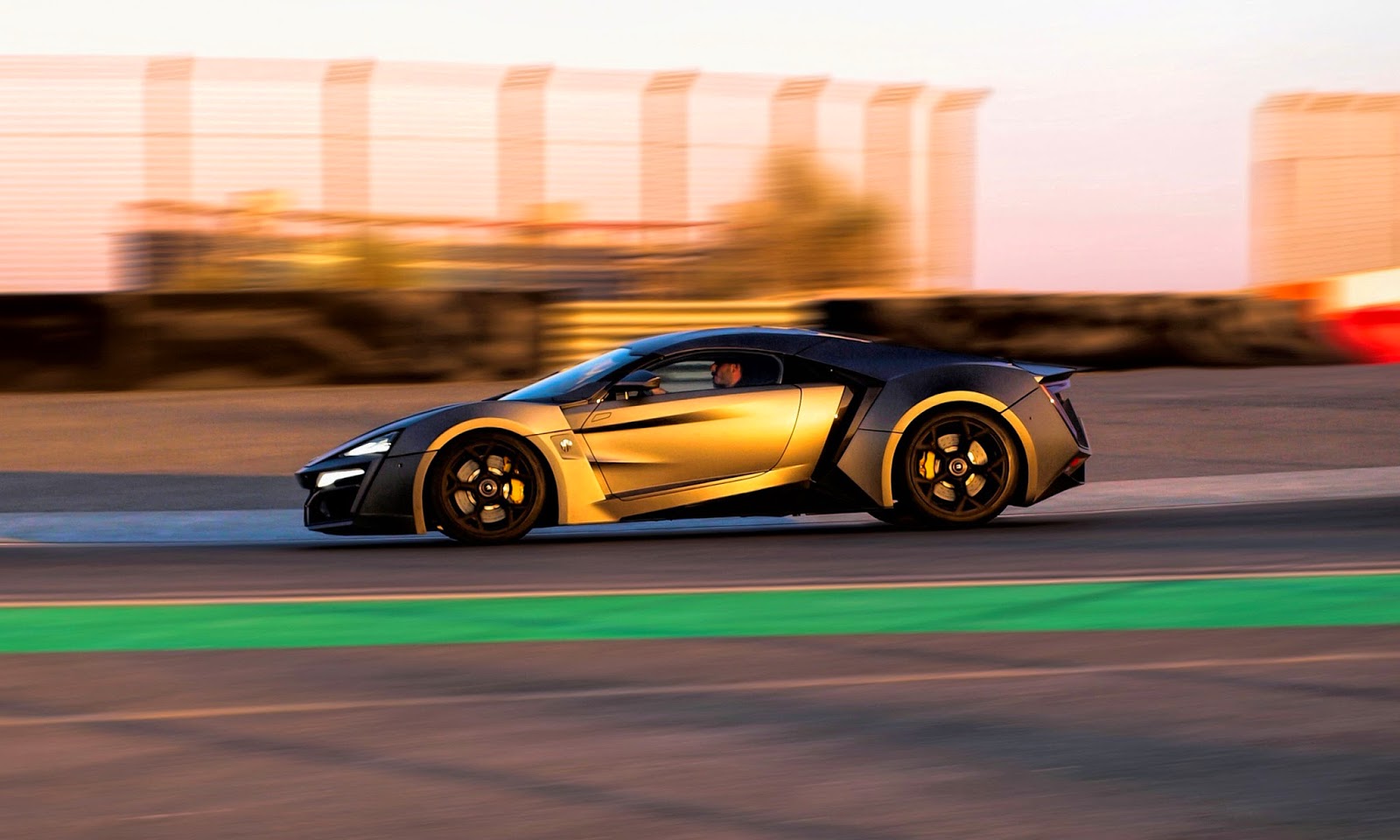 lykan hypersport super car