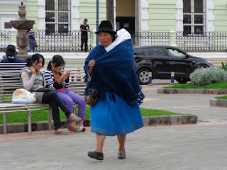 Equateur-Otavalo femme