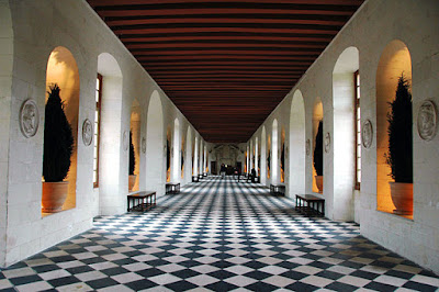 « ChateaudeChenonceauGalerie » par McPig — originally posted to Flickr as Hallway. Sous licence CC BY 2.0 via Wikimedia Commons - http://commons.wikimedia.org/wiki/File:ChateaudeChenonceauGalerie.jpg#/media/File:ChateaudeChenonceauGalerie.jpg
