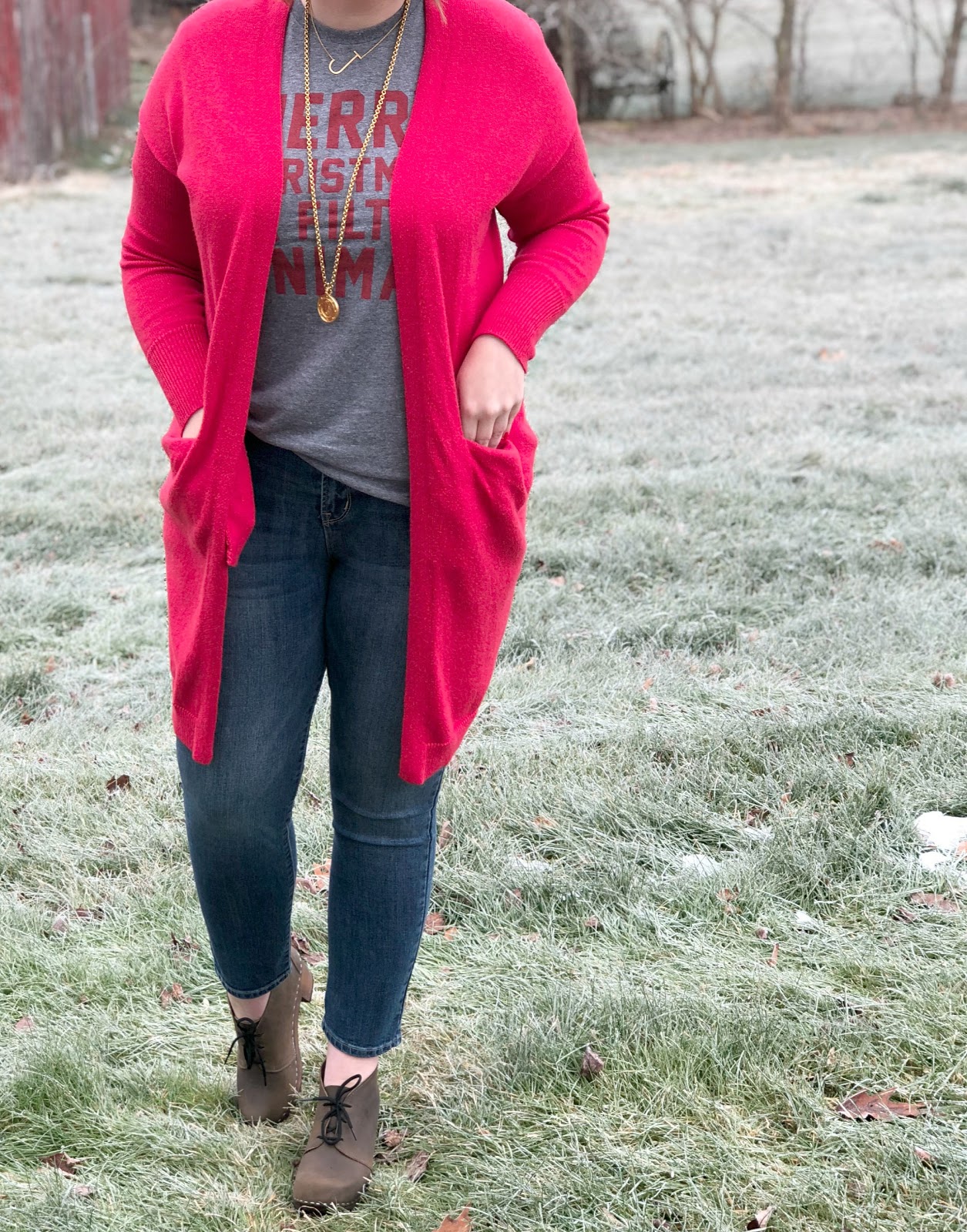 How to style a Christmas tee shirt