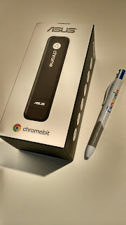 Unboxing del #Chromebit funcionando ya en casa, bienvenido el nuevo miembro de la familia #Chrome