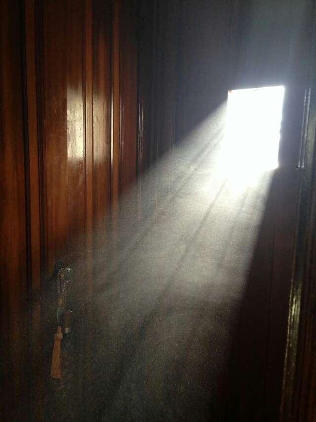 How are we able to clearly see dust particles in a sunbeam? My Q/A Corner