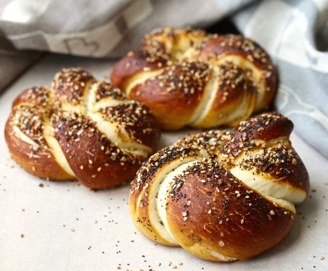 Everything Bagel Soft Pretzel Knots Karen's Kitchen Stories