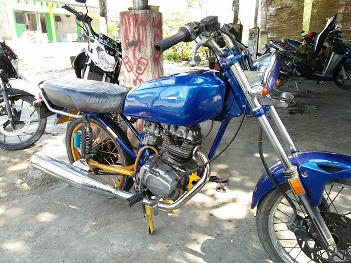 Kumpulan Motor Modifikasi Terbaru: Modifikasi GL 100 Biru Terbaru